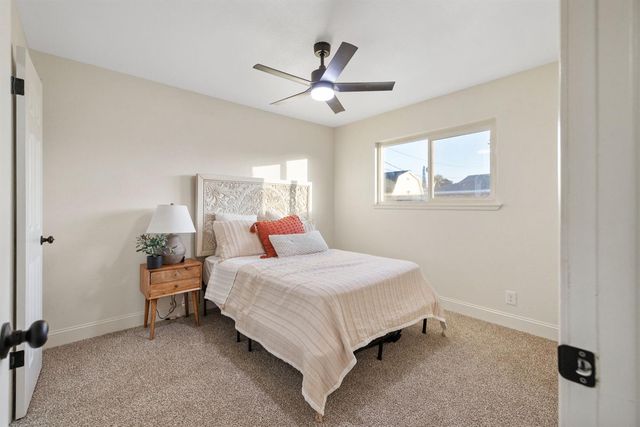 552 W Rialto Avenue, Clovis, CA 93612