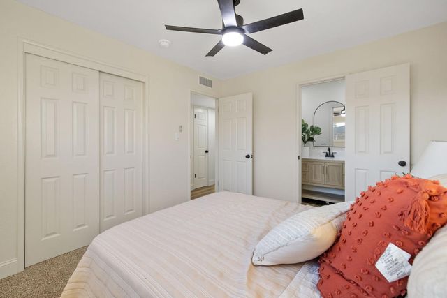 552 W Rialto Avenue, Clovis, CA 93612