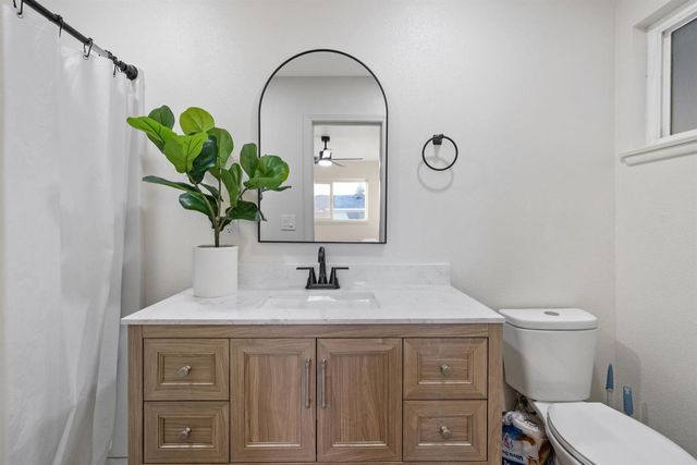 552 W Rialto Avenue, Clovis, CA 93612