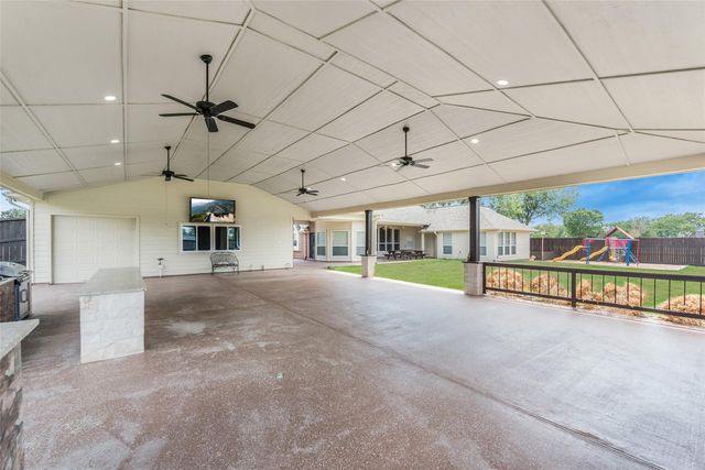 30062 N Fulshear Drive, Fulshear, TX 77441