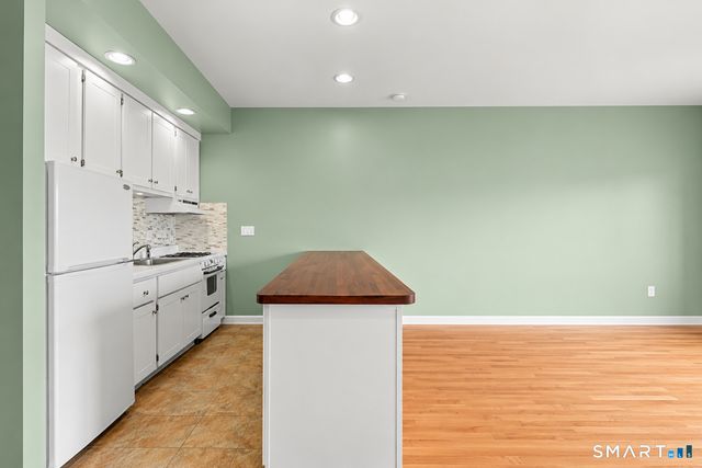 94 Washington Street 23, Norwalk, CT 06854
