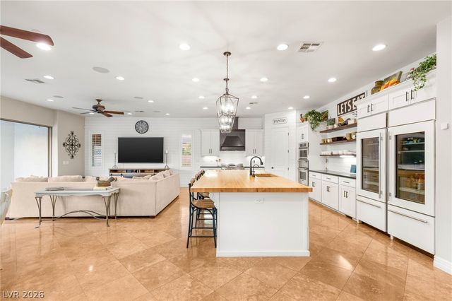 1035 Aviator Court, Henderson, NV 89002