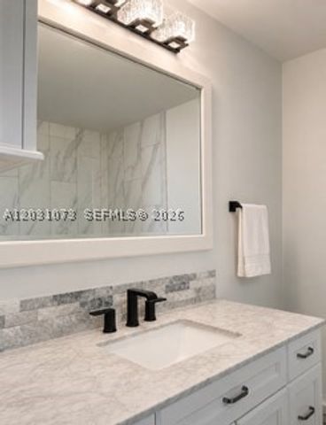 7551 SW 42nd Pl, Davie, FL 33314