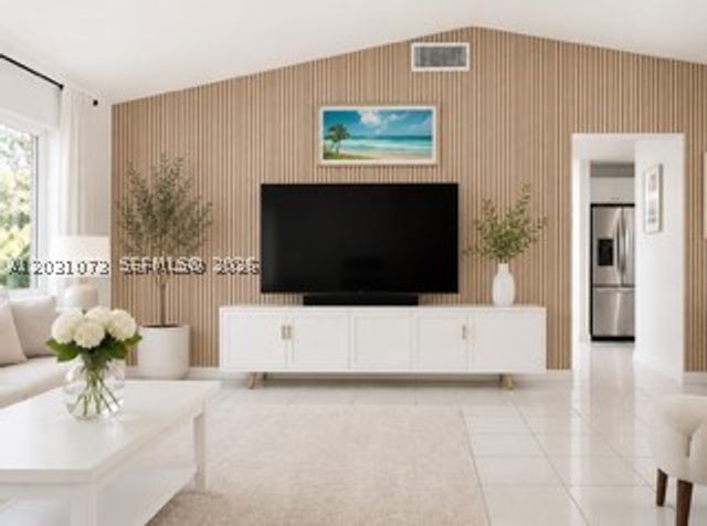 7551 SW 42nd Pl, Davie, FL 33314