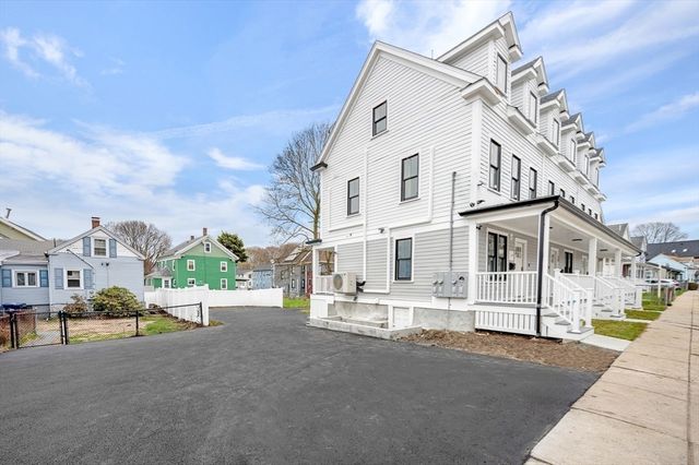 23-27 Cedar St 23, Boston, MA 02126