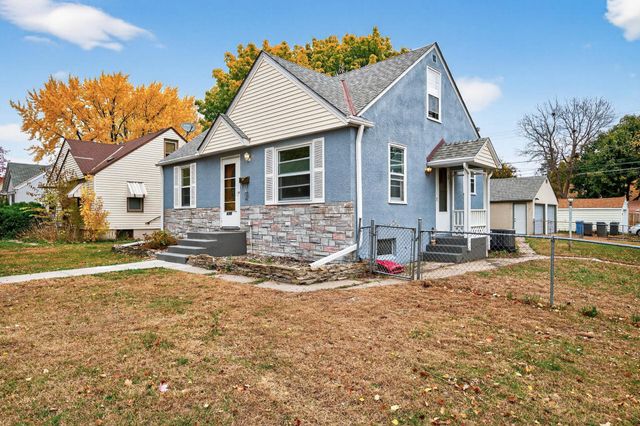 5200 Aldrich Avenue N, Minneapolis, MN 55430