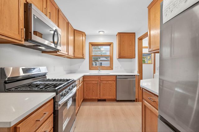 5200 Aldrich Avenue N, Minneapolis, MN 55430