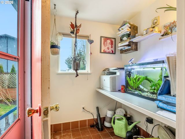 35210 ORCHARD Ln, Astoria, OR 97103