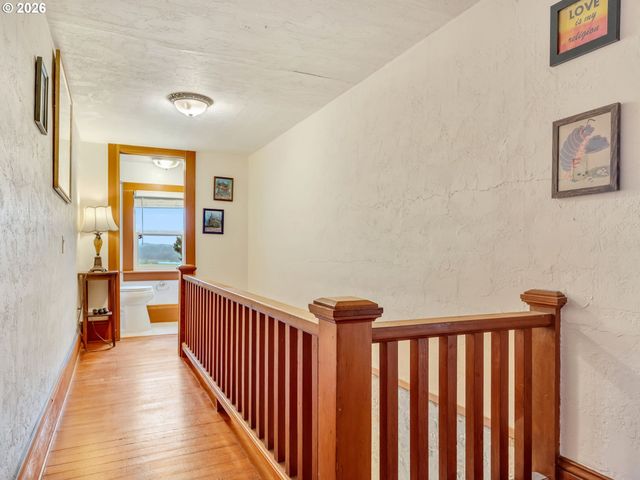 35210 ORCHARD Ln, Astoria, OR 97103