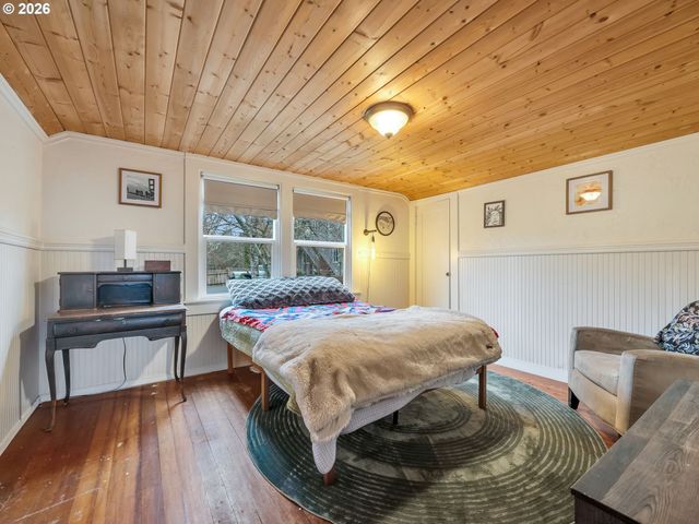 35210 ORCHARD Ln, Astoria, OR 97103