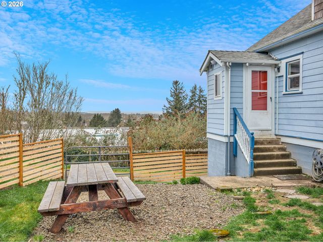 35210 ORCHARD Ln, Astoria, OR 97103