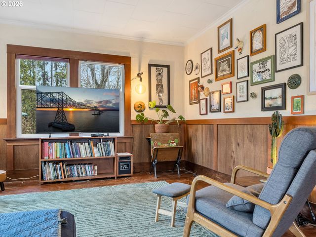 35210 ORCHARD Ln, Astoria, OR 97103