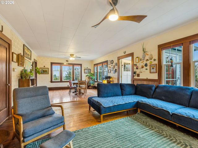 35210 ORCHARD Ln, Astoria, OR 97103