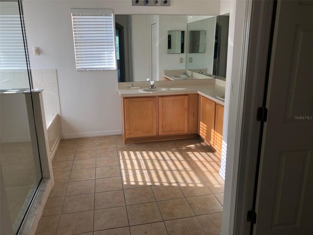 10515 CORAL KEY AVENUE, Tampa, FL 33647