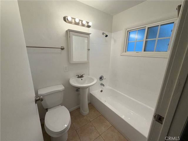 22538 Berdon Street, Woodland Hills, CA 91367