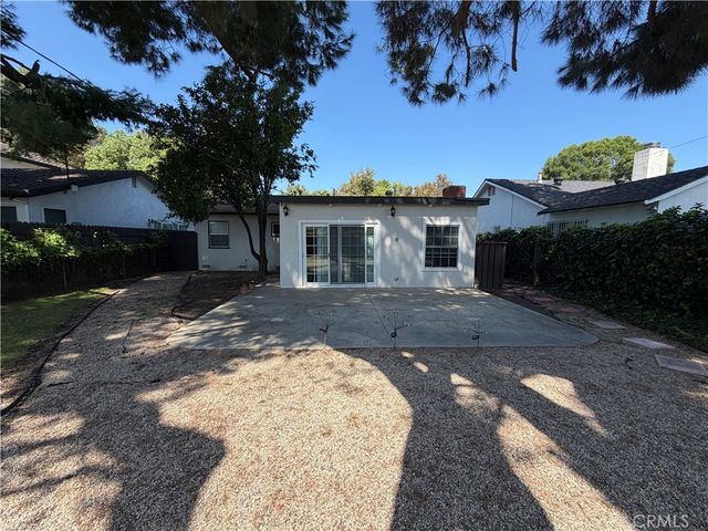 22538 Berdon Street, Woodland Hills, CA 91367