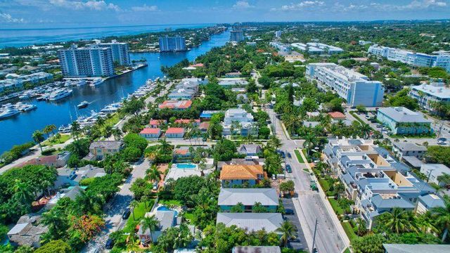 49 SE 7th Avenue 4, Delray Beach, FL 33483