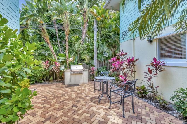 49 SE 7th Avenue 4, Delray Beach, FL 33483