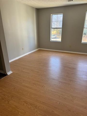 432 Prince Of Wales, Stone Mountain, GA 30083