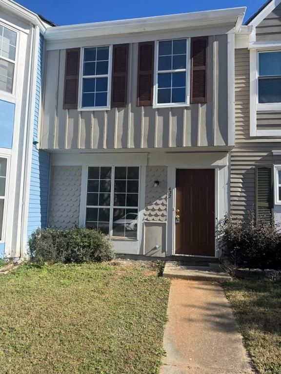 432 Prince Of Wales, Stone Mountain, GA 30083