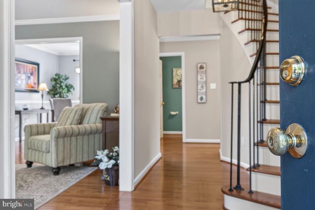 8449 LAKINHURST LN, Springfield, VA 22152