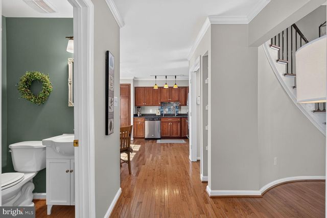 8449 LAKINHURST LN, Springfield, VA 22152
