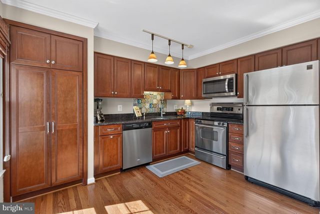 8449 LAKINHURST LN, Springfield, VA 22152