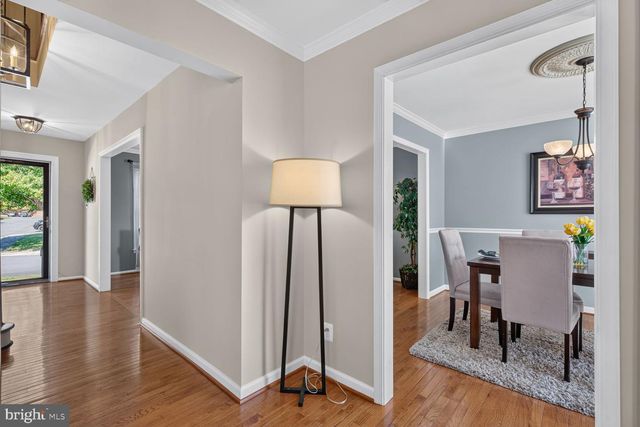 8449 LAKINHURST LN, Springfield, VA 22152