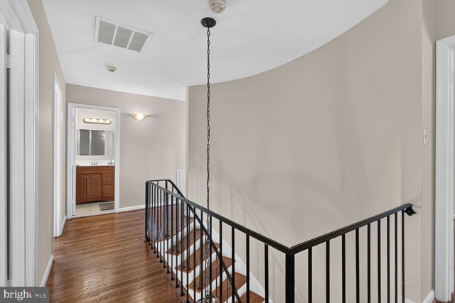 8449 LAKINHURST LN, Springfield, VA 22152