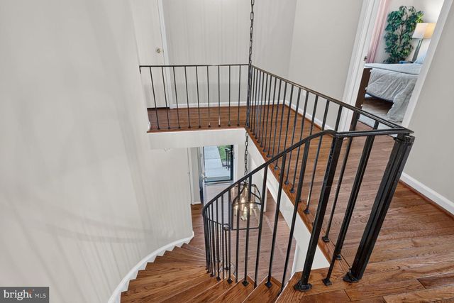 8449 LAKINHURST LN, Springfield, VA 22152