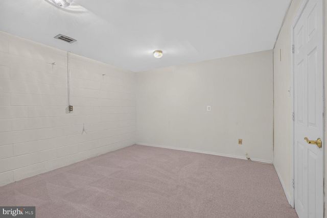 8449 LAKINHURST LN, Springfield, VA 22152