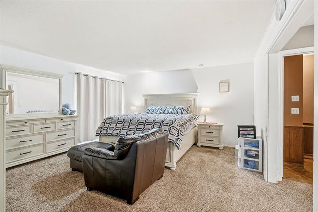 8900 Lansbrook Lane, Oklahoma City, OK 73132