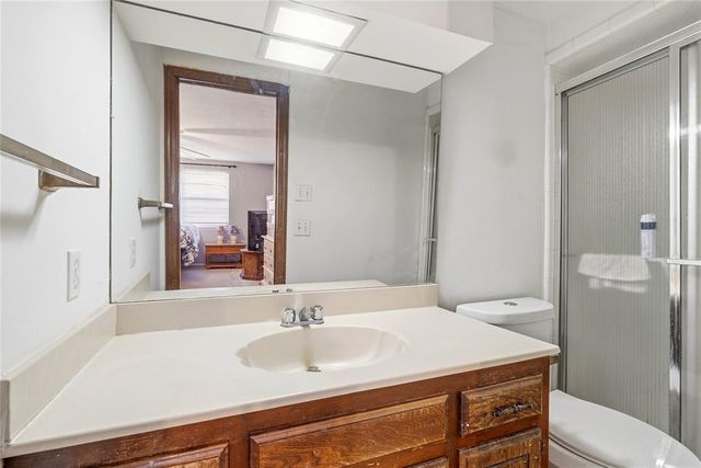 8900 Lansbrook Lane, Oklahoma City, OK 73132