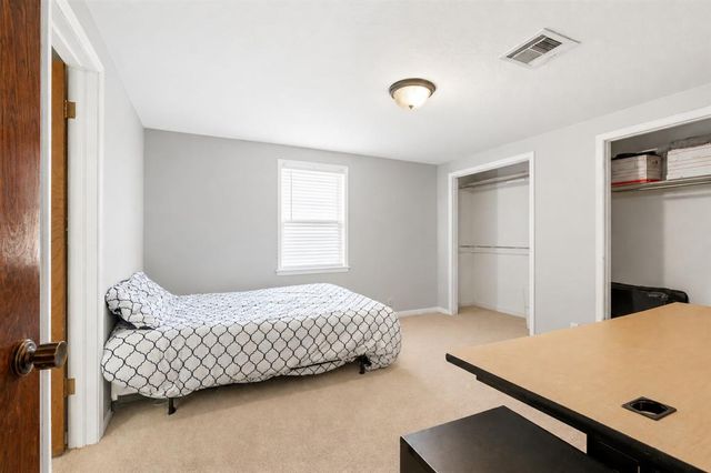 8900 Lansbrook Lane, Oklahoma City, OK 73132
