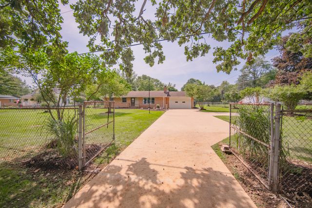 3427 W Shiawassee Avenue, Tyrone Twp, MI 48430
