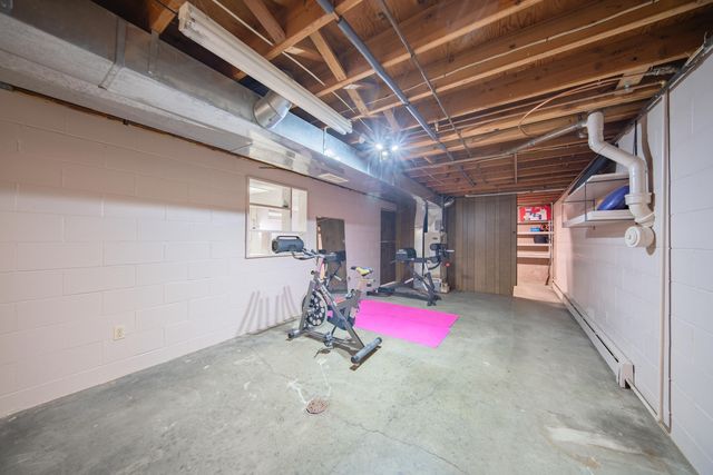 3427 W Shiawassee Avenue, Tyrone Twp, MI 48430