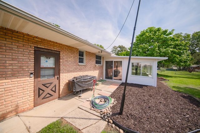 3427 W Shiawassee Avenue, Tyrone Twp, MI 48430