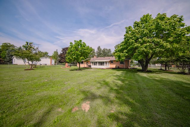 3427 W Shiawassee Avenue, Tyrone Twp, MI 48430