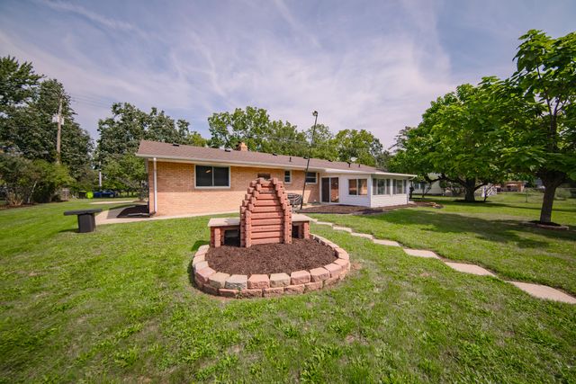 3427 W Shiawassee Avenue, Tyrone Twp, MI 48430