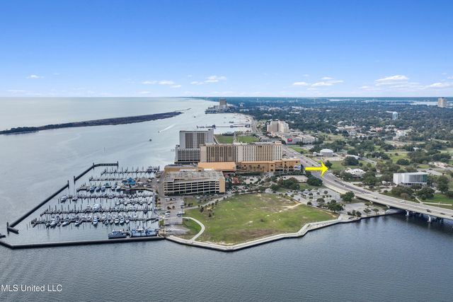 167 1st Street, Biloxi, MS 39530