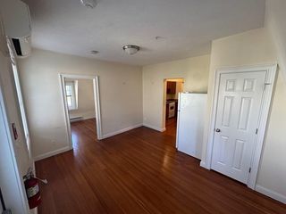 293 Broadway 2R, Methuen, MA 01844