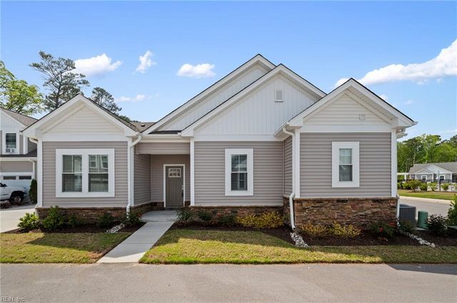 1000 Regal Rd Unit A, Suffolk, VA 23434