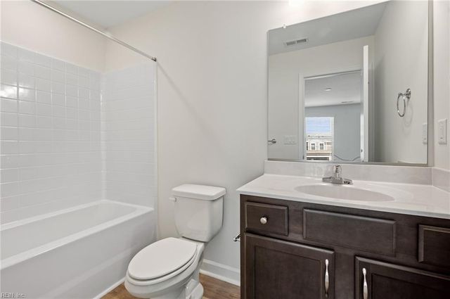 1000 Regal Rd Unit A, Suffolk, VA 23434