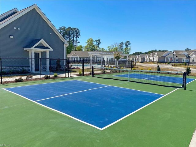 1000 Regal Rd Unit A, Suffolk, VA 23434