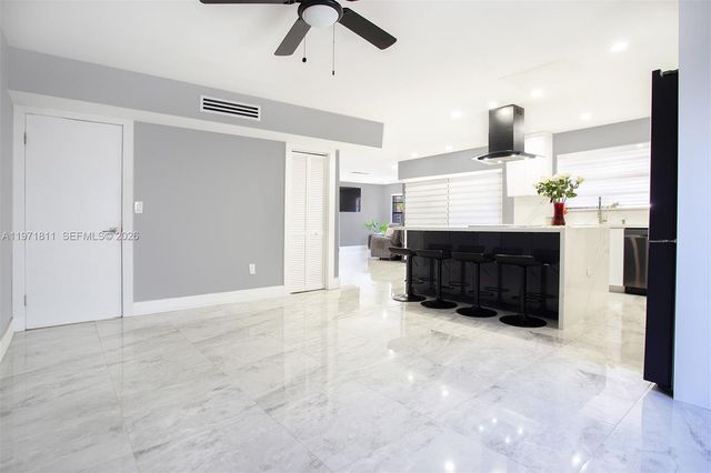 11535 SW 32nd Ln, Miami, FL 33165