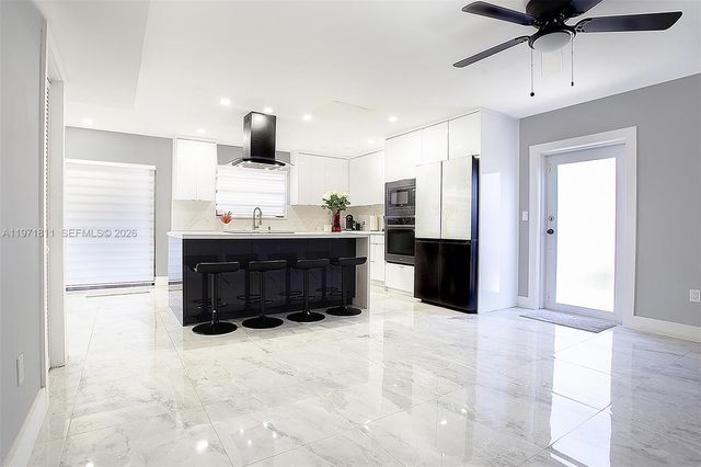 11535 SW 32nd Ln, Miami, FL 33165