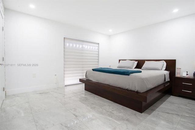 11535 SW 32nd Ln, Miami, FL 33165