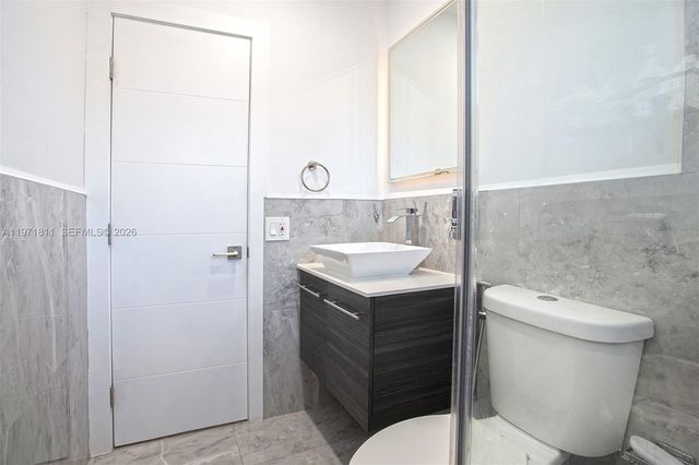 11535 SW 32nd Ln, Miami, FL 33165