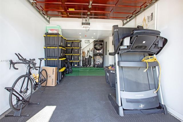 11535 SW 32nd Ln, Miami, FL 33165