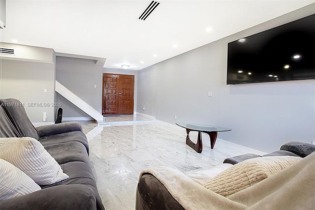 11535 SW 32nd Ln, Miami, FL 33165